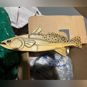 Wooden decorative fish